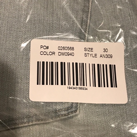 Madewell Mid Rise Zipper fly Skinny Cropped Jeans - Picture 10 of 10